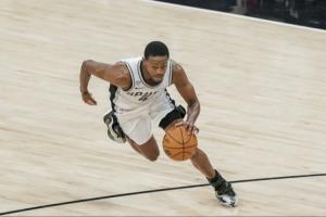 NBA雷霆vs湖人低調看直播_NBA雷霆vs湖人低調看直播在線觀看_免費看直播
